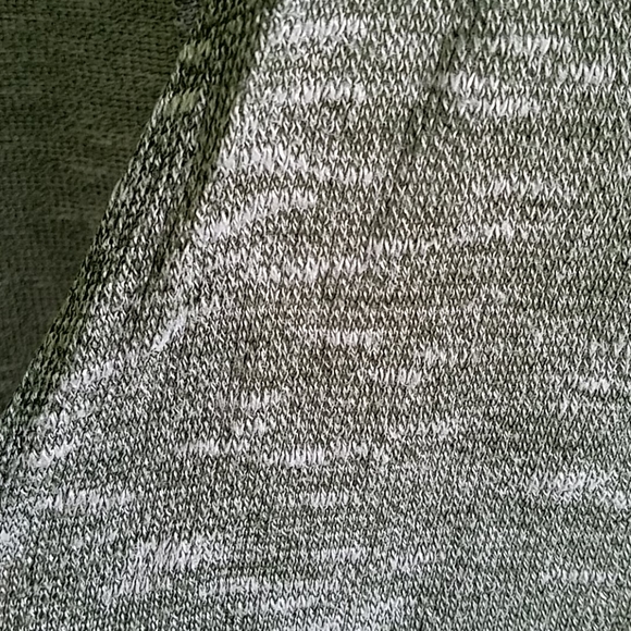 Light and Thin Cardigan - Picture 4 of 5